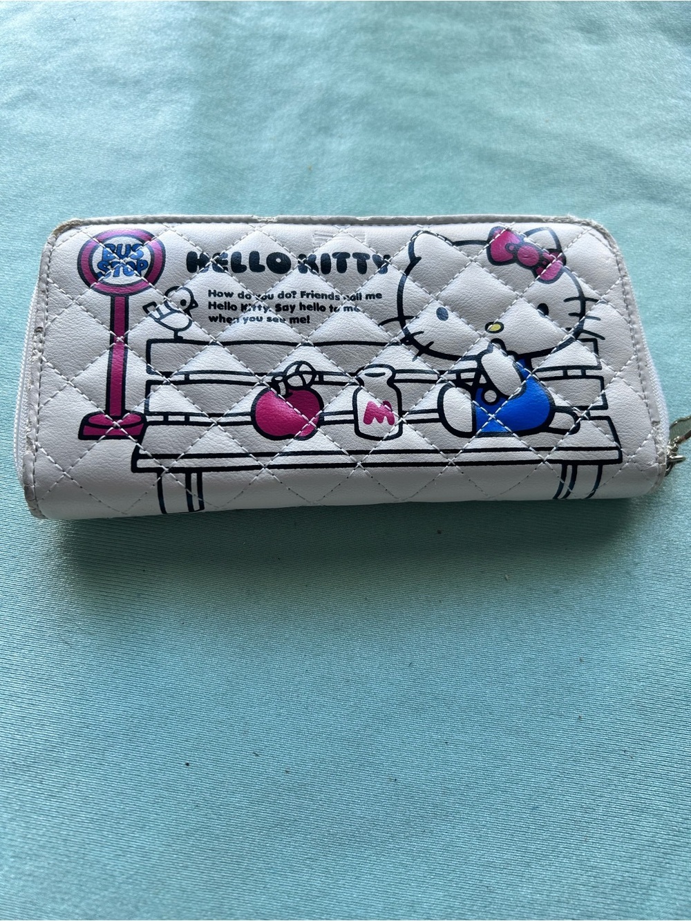 Hello Kitty White Quilted Wallet with Pink Accents-original labels -